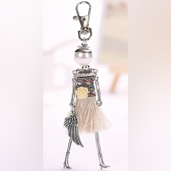 Doll Bag Charm/Key Chain - GrassSkirt NEW - Picture 3 of 4
